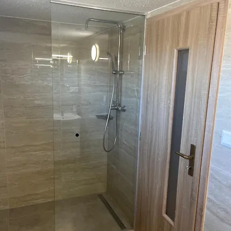 Javor * Vel'ka Lomnica