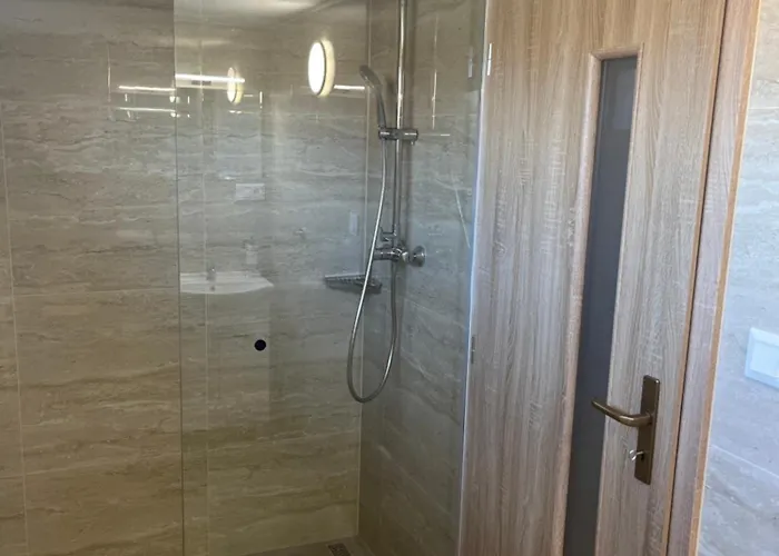 Javor * Vel'ka Lomnica